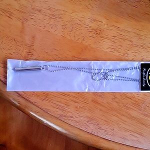 Cremation urn necklace